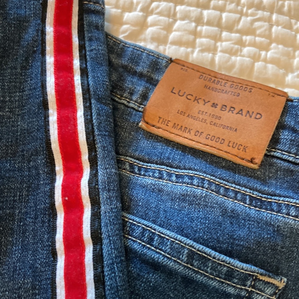 Lucky Brand stripped jeans size 8/29, so cute! Stripes are red, white, and black